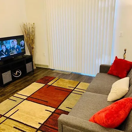 Downtown Apt Free Parking - Pool - Gym - Fully Kitchen